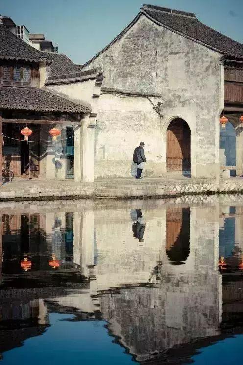 空中抛枪